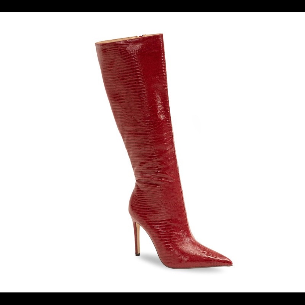 ONLY SIZE 7 LEFT!